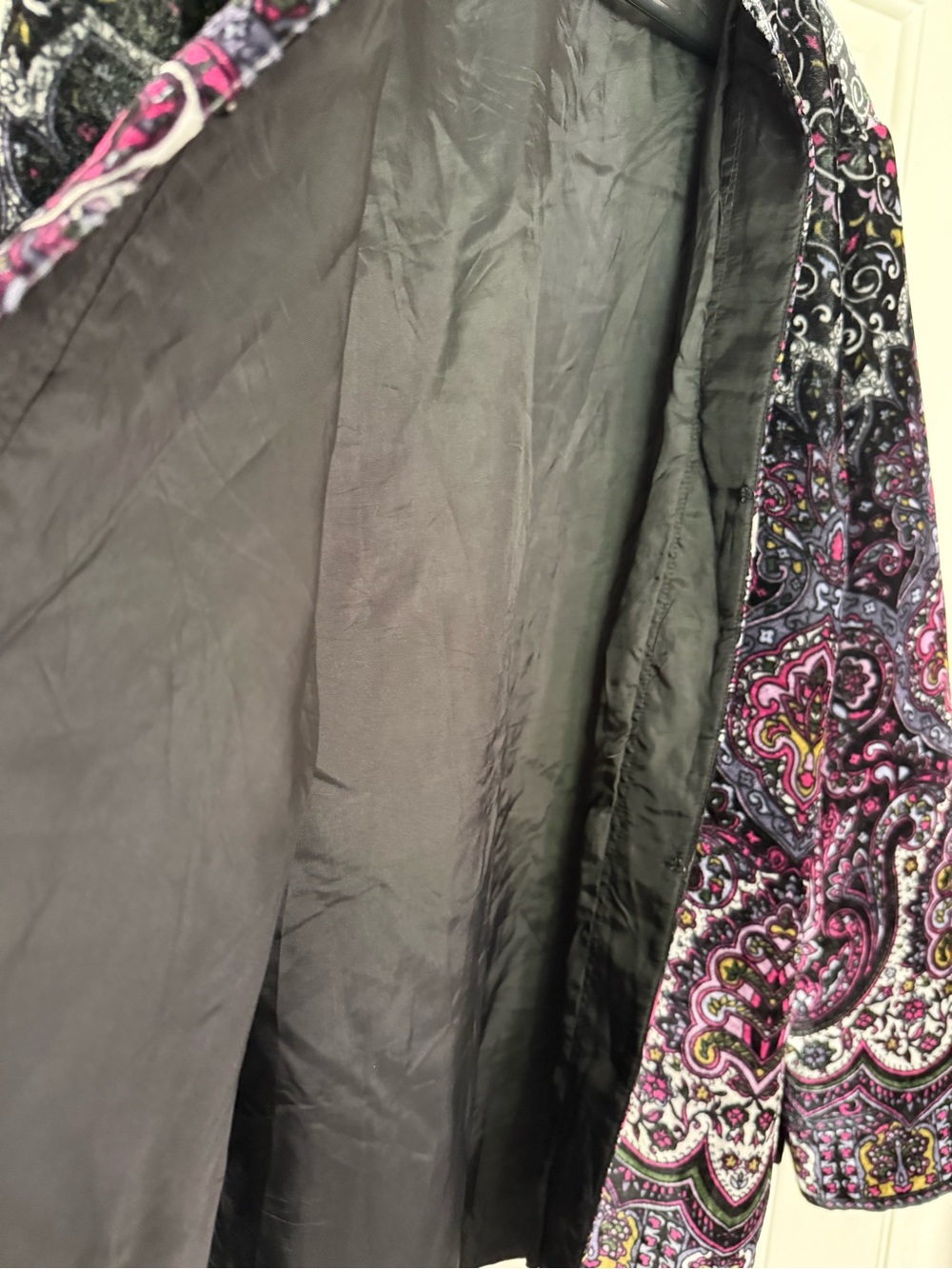 Laura Ashley Velvet Burnout Paisley Jacket XL Black Pink Lined Boho Evening - Picture 5 of 8